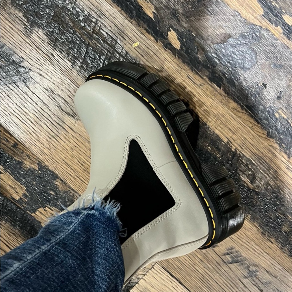 Dr. Martens Audrick Chelsea platform boot
